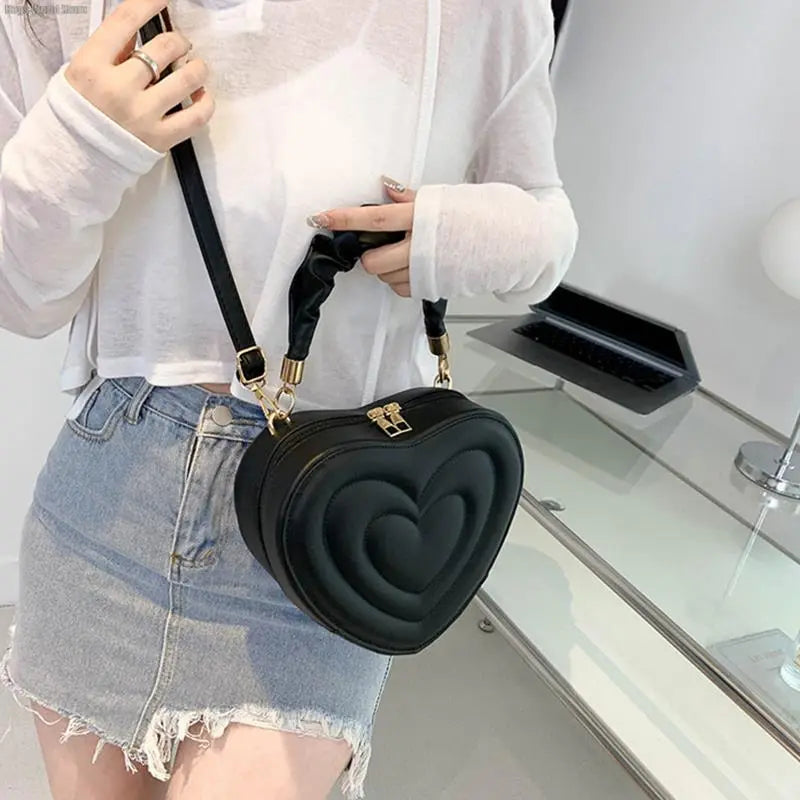 Heart Shape Shoulder Bag